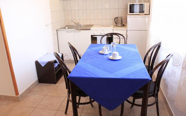 Jagoda - With Parking - A2 Desni (3+2)