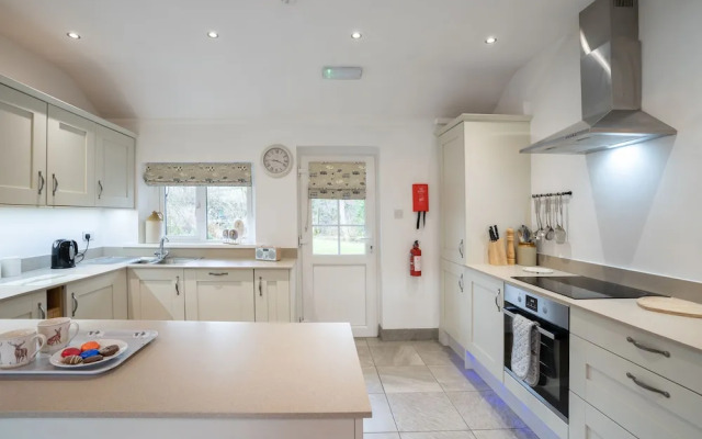 Low Jock Scar Country Estate