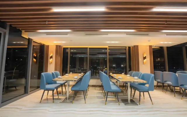 Oasis Hotel Quy Nhon