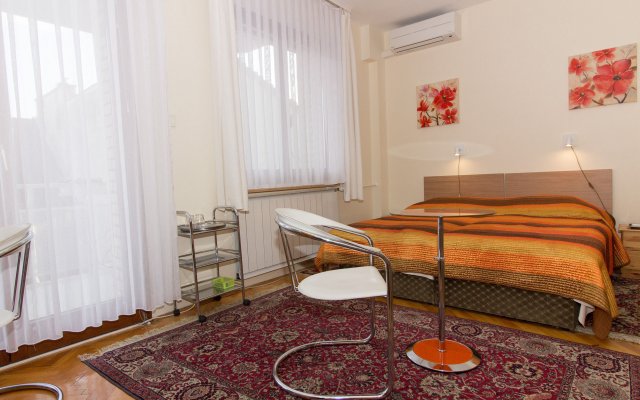 Budavar Bed and Breakfast