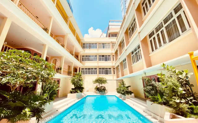 Miami Hotel