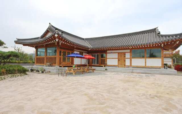 Gyeongju Namsan Korean House Pension