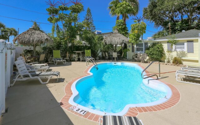 The Cottages at Madeira Beach/sea Turtle