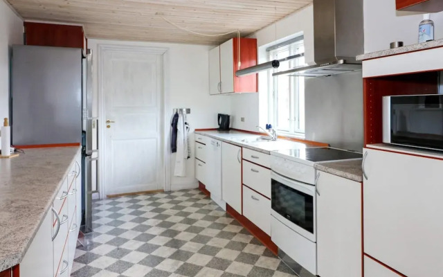 6 Person Holiday Home in Hadsund