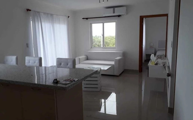 J&R Apartamento Serena Village