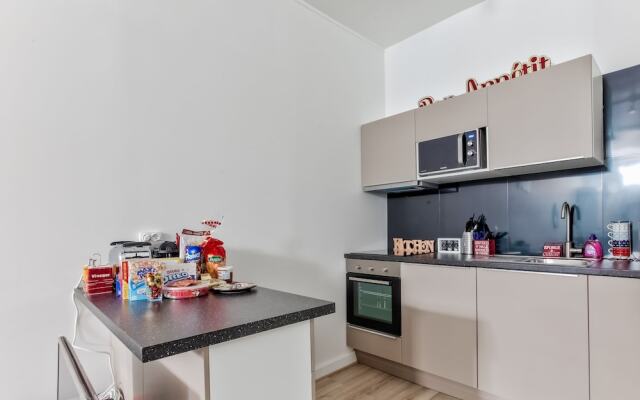 33 - Flat Av des Champs-Élysées