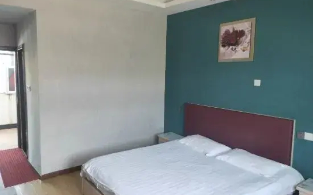Hunchun Strait Hotel