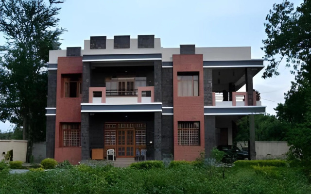 The Royale Country Retreat