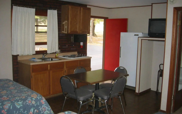 Golden Arrow Resort