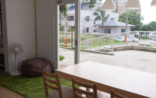 T-Life Hostel