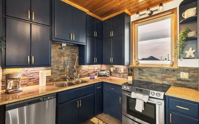 The Sandcastle 4 Bedroom Home by RedAwning