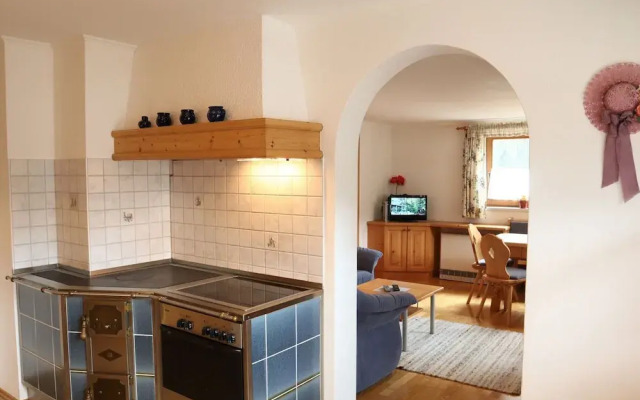 Apartment Johann in Wald im Pinzgau With Balcony