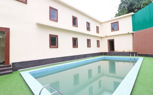 OYO 44370 Vaikunth Resort