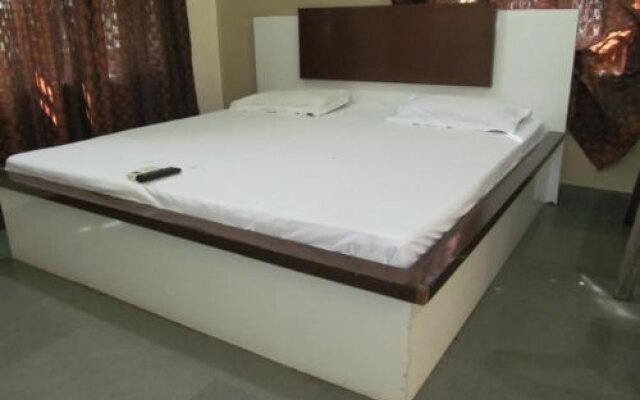 1 BR Guest house in Industrial area, Sikar (E468), by GuestHouser