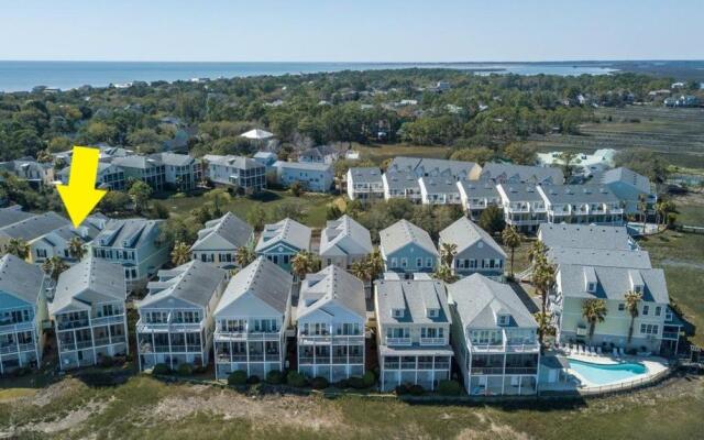 91 Waters Edge Folly Charm