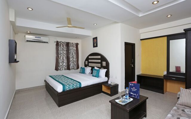 OYO 10188 Hotel DS Grand Inn