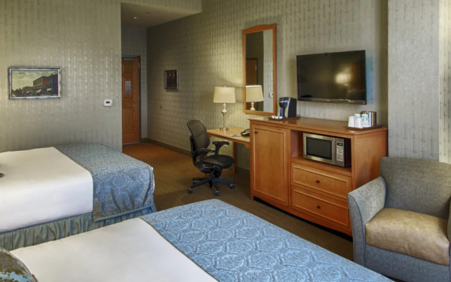 Canton Harvester Inn