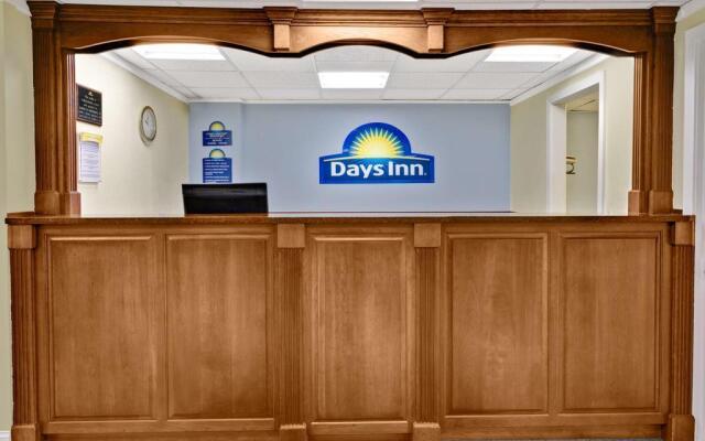 Days Inn Colonial Downtown