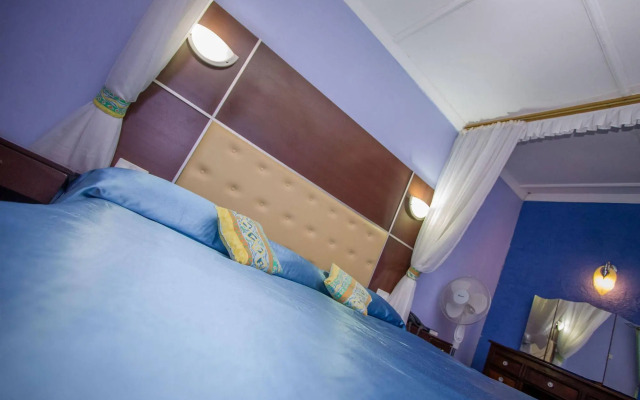 Blue Post Hotel