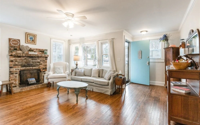 Cumberland Ave - 214