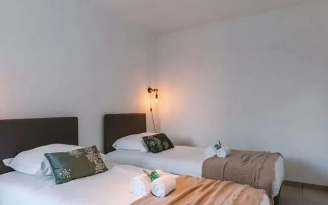 Family-friendly House With Sunny Terrace and Garden