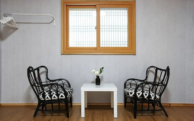 Gyeongju N Hanok Pension