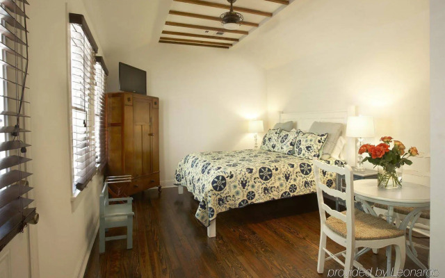 Maison Perrier Bed & Breakfast