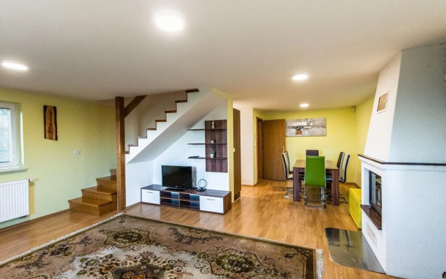 Vineyard cottage Na hribu