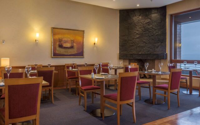 Park Lake Luxury Hotel