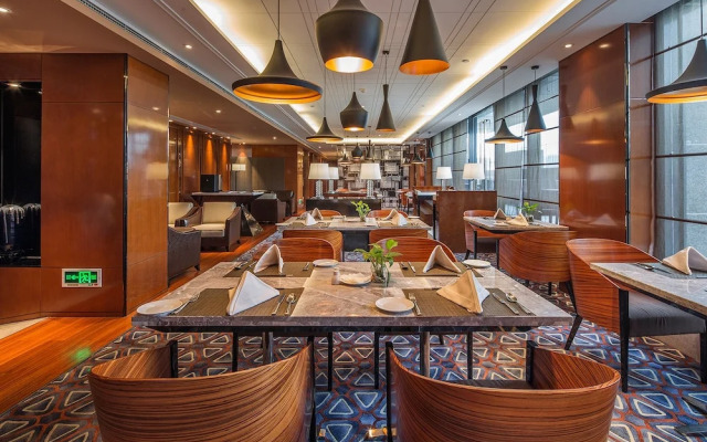 Howard Johnson by Wyndham Jinyi Hotel Chongqing