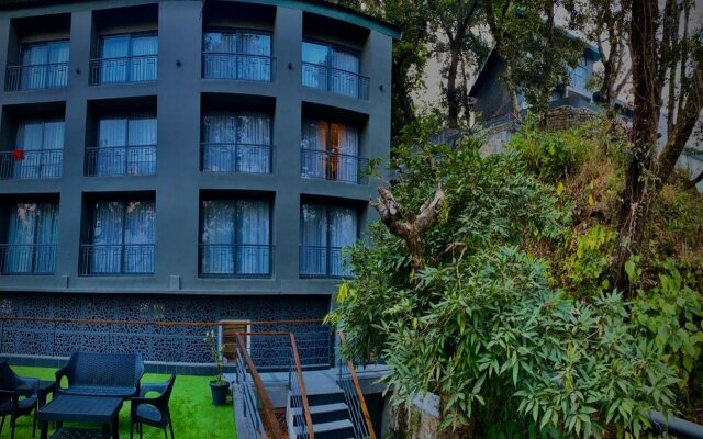 The Rosefinch Sarovar Portico