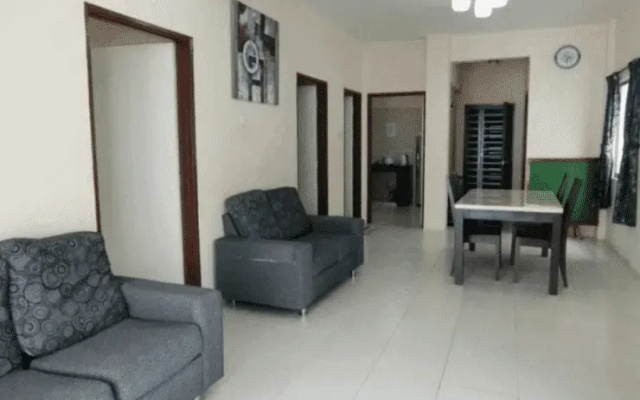 Khor @ Rose Apartment