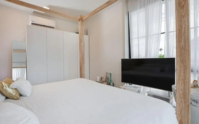 Mediterranean-Asian 3BR Villa Cristina