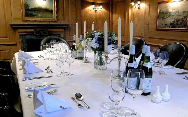 The Red Lion Hotel