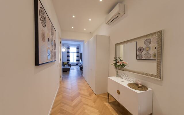 Singerstraße Luxury Apartment