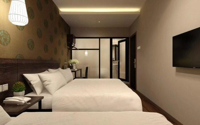 The Square Hotel