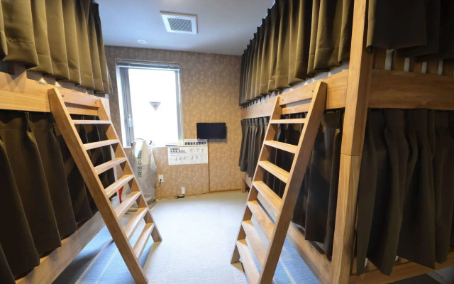 Yadokari Namba Hostel