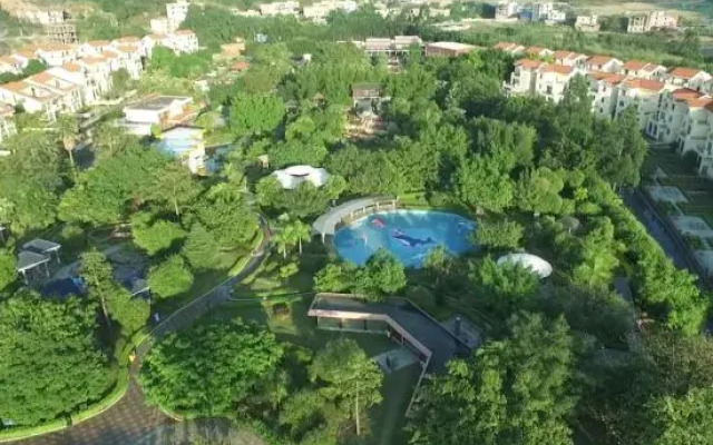 Caoxi Hot Spring Holiday Resort