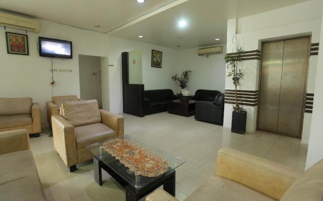 OYO 1724 Hotel Sembilan Sembilan