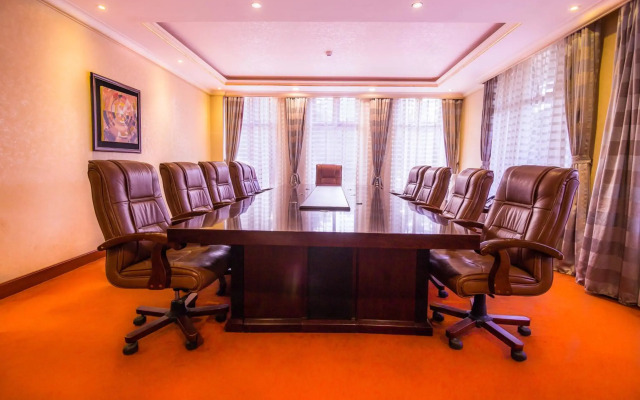 Alba Hotel Meru