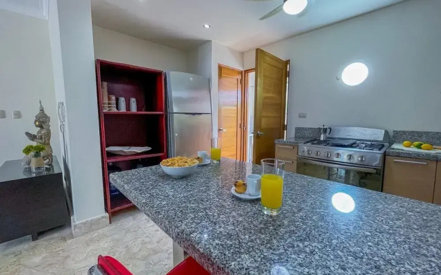 Cute Apartment Only Steps From the Beach