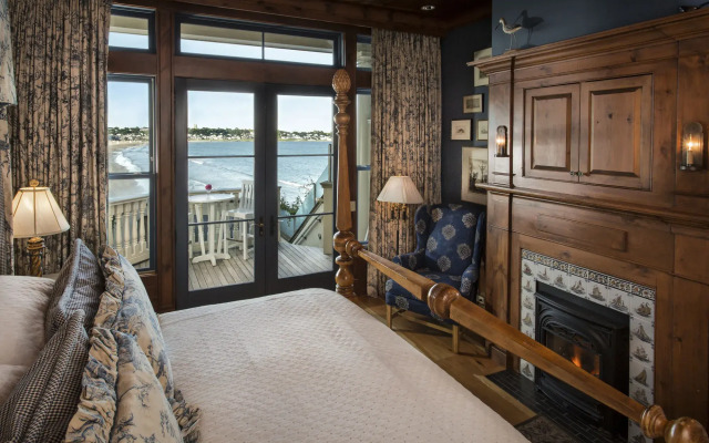 The Chanler at Cliff Walk