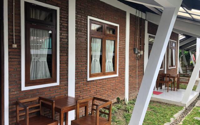 Rifka Annisa Guesthouse Syariah