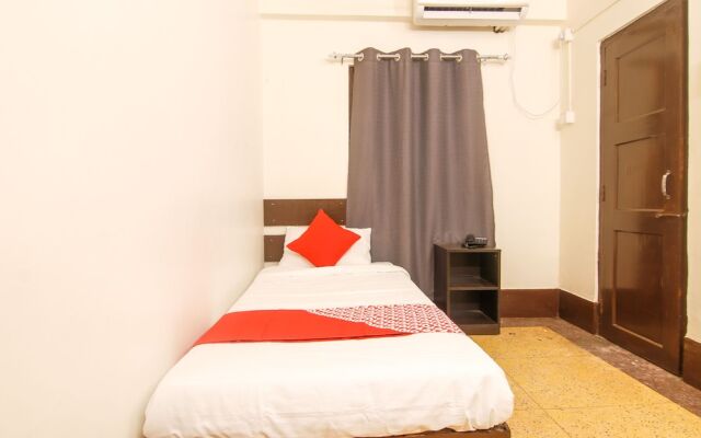 Hotel Indiraj