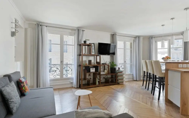 Family Apartment in the Heart of Paris