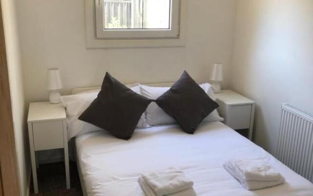 Premium Lake Lodges