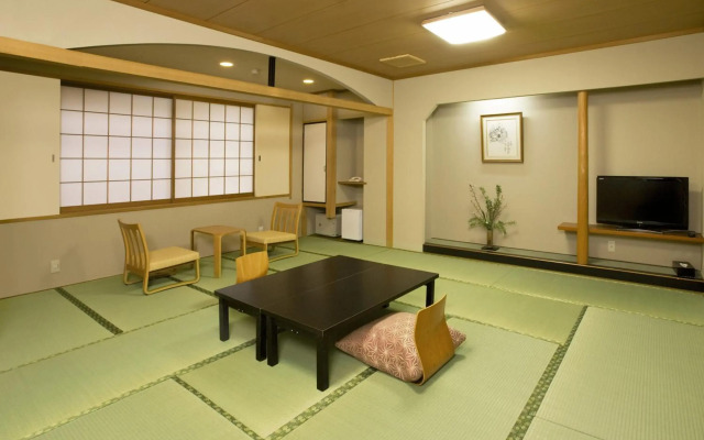 Ryokan Hirashin