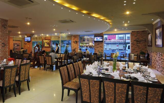 Royal Saigon