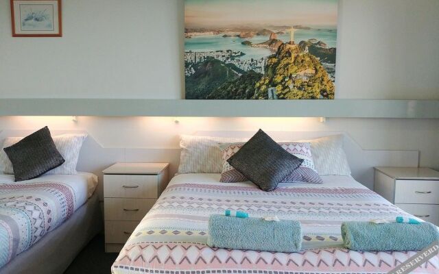 Mollymook Ocean View Motel Reward Long Stays - Over 18's Only