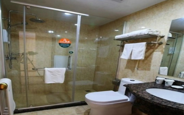 GreenTree Inn Chifeng Linxi Ronglin Homeland Express Hotel